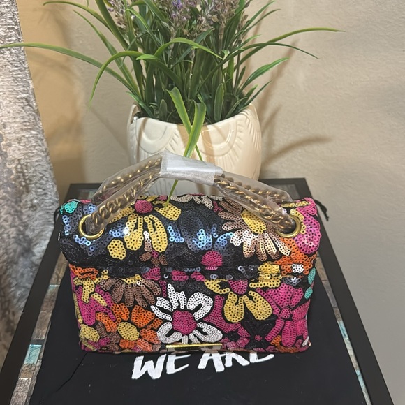 Kurt Geiger London Mini Kensington Soft Convertible Crossbody Bag - Picture 10 of 16